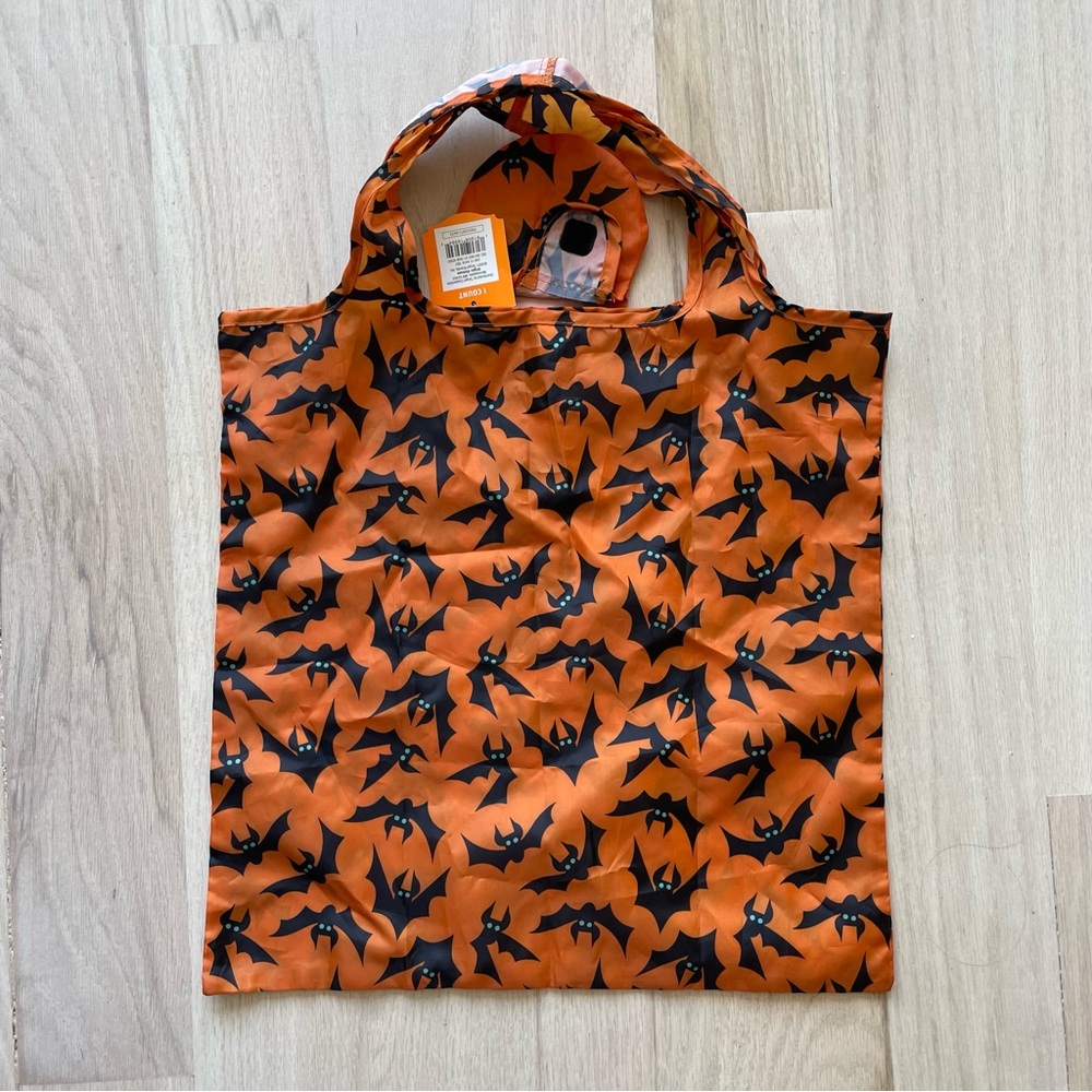 Halloween pocket tote